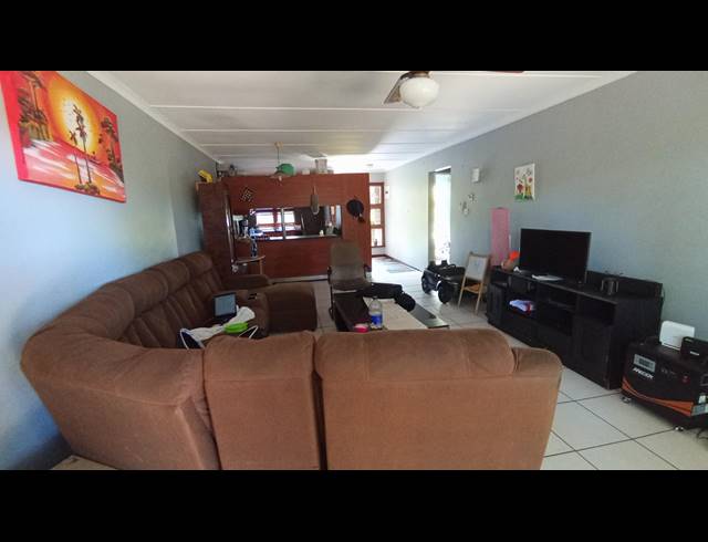2 BEDROOM SIMPLEX FOR SALE IN SHERWOOD